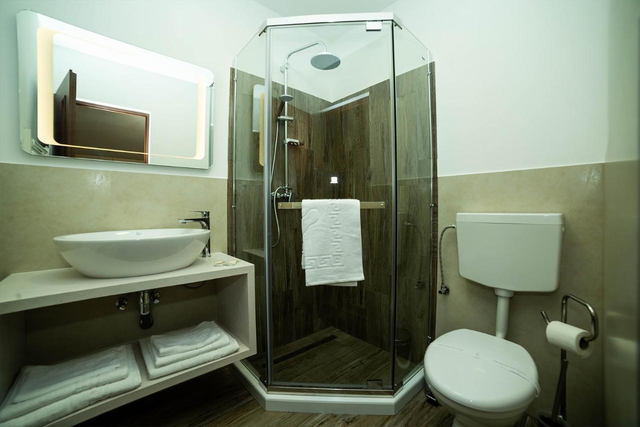 Pensiunea Casablanca Reghin Dış mekan fotoğraf